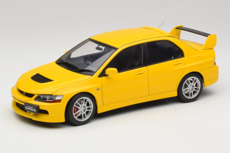 Mitsubishi Lancer Evolution IX GSR Gul AUTOart 1:18 77192 Metall