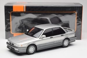 Mitsubishi Galant VR-4 Silver IXO 1:18 18CMC191 Metall — bild 6 av 6