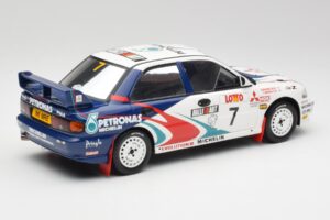 Mitsubishi Lancer Evo 3 Group A #4 T. Makinen / S. Harjanne Rally Australia 1996 Otto 1:18 OT475 Resin — bild 2 av 6