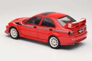 Mitsubishi Lancer Evo VI Tommi Makinen Edition Röd AUTOart 1:18 77156 Metall — bild 7 av 8