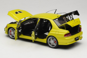 Mitsubishi Lancer Evo VII Mustard Yellow AUTOart 1:18 77166 Metall — bild 7 av 8