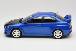 Mitsubishi Lancer Evolution X Blå OEM 1:18 MLE01 Metall — bild 4 av 8