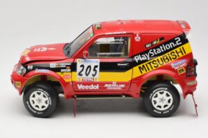 Mitsubishi Pajero Rallye Raid #205 Paris-Dakar Rally 2001 Solido 1:18 9022 Metall — bild 4 av 8