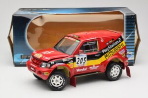 Mitsubishi Pajero Rallye Raid #205 Paris-Dakar Rally 2001 Solido 1:18 9022 Metall — bild 8 av 8