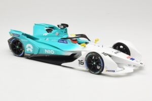 NIO 004 Team NIO #16 O. Turvey Formula E Season 5 2019 Minichamps 1:18 114180016 Metall — bild 4 av 6