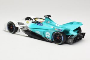 NIO 004 Team NIO #16 O. Turvey Formula E Season 5 2019 Minichamps 1:18 114180016 Metall — bild 5 av 6
