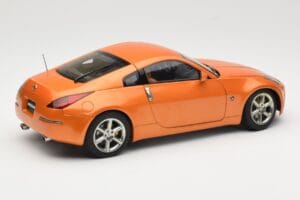 Nissan 350Z Z33 Sunset Orange AUTOart 1:18 77312 Metall — bild 3 av 8