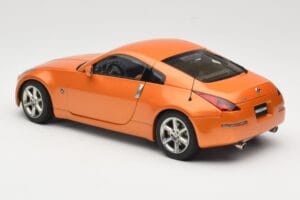 Nissan 350Z Z33 Sunset Orange AUTOart 1:18 77312 Metall — bild 7 av 8