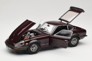 Nissan Fairlady 240Z-G S30 Vinröd Kyosho 1:18 08212M Metall — bild 2 av 8
