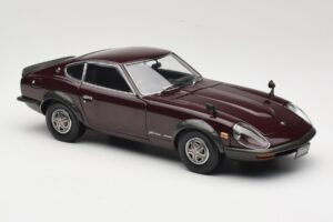 Nissan Fairlady 240Z-G S30 Vinröd Kyosho 1:18 08212M Metall — bild 6 av 8