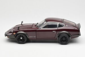 Nissan Fairlady 240ZG Brun Kyosho 1:18 08217M Metall — bild 4 av 8