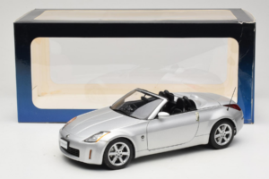 Nissan Fairlady Z Z33 Roadster Diamond Silver AUTOart 1:18 77376 Metall — bild 8 av 8