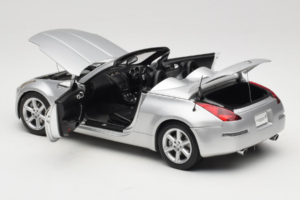 Nissan Fairlady Z Z33 Roadster Diamond Silver AUTOart 1:18 77376 Metall — bild 5 av 8