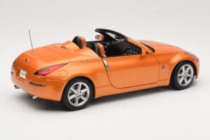 Nissan Fairlady Z Z33 Roadster Sunset Orange AUTOart 1:18 77377 Metall — bild 3 av 8
