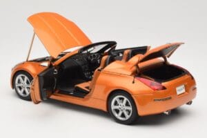 Nissan Fairlady Z Z33 Roadster Sunset Orange AUTOart 1:18 77377 Metall — bild 5 av 8