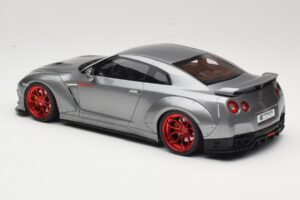 Nissan GT-R R35 Prior Design Grå GT Spirit 1:18 GT243 Resin — bild 5 av 6