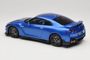 Nissan GT-R R35 Skyline Edition Bayside Blue GT Spirit 1:18 GT521 Resin — bild 5 av 6