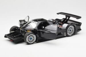Nissan R390 GT1 #0 24 Hours of Le Mans 1998 AUTOart 1:18 89878 Metall — bild 2 av 8