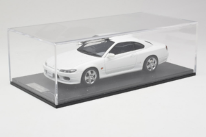Nissan Silvia S15 Spec-S Vit Cracked Plexi One Model 1:18 REMC034 Metall — bild 6 av 7
