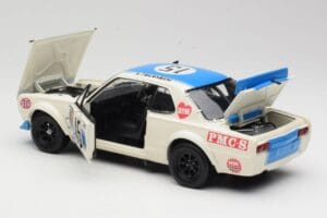 Nissan Skyline 2000GT-R KPGC10 #15 K. Takahashi Nissan Works JTCC 1972 Kyosho 1:18 08122B Metall — bild 5 av 8