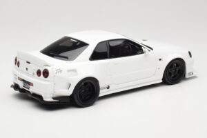 Nissan Skyline GT-R BNR34 by KRC Pearl White Otto 1:18 OT1135 Resin — bild 2 av 6