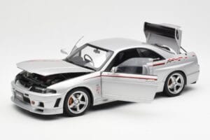 Nissan Skyline GT-R R33 R-Tune Silver AUTOart 1:18 77326 Metall — bild 2 av 8