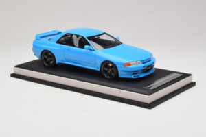 Nissan Skyline GT-R R32 Customized Version Blå MotorHelix 1:18 MH029CB Resin — bild 4 av 7