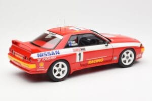 Nissan Skyline GT-R R32 #1 J. Richards / M. Skaife Bathurst 1000 Winner 1992 AUTOart 1:18 89279 Metall — bild 3 av 8