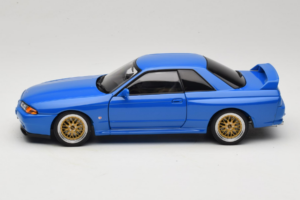 Nissan Skyline GT-R R32 V-Spec II Tuned Blå AUTOart 1:18 77415 Metall — bild 4 av 8