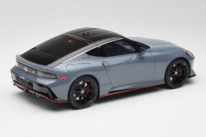 Nissan Z RZ34 NISMO Stealth Grå GT Spirit 1:18 GT484 Resin — bild 2 av 6