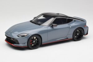 Nissan Z RZ34 NISMO Stealth Grå GT Spirit 1:18 GT484 Resin