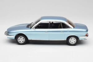 NSU Ro80 Blå Metallic Minichamps 1:18 151015400 Metall — bild 3 av 6