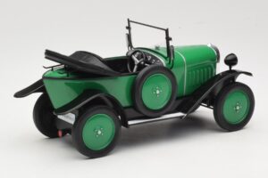 Opel 4 PS Laubfrosch Grön MCG 1:18 MCG18050 Metall — bild 2 av 6