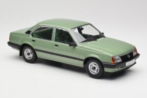 Opel Ascona C Metallic Light Green MCG 1:18 MCG18458 Metall — bild 4 av 6