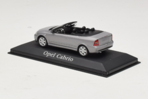 Opel Astra G Cabriolet Grey Metallic Minichamps 1:43 ASTRA001 Metall — bild 3 av 4