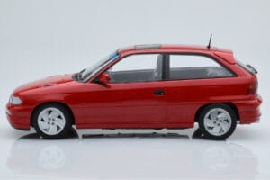 Opel Astra F GSi Röd Norev 1:18 183672 Metall — bild 3 av 6