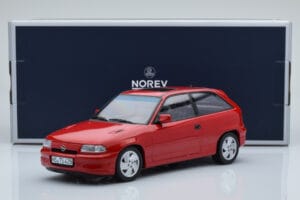 Opel Astra F GSi Röd Norev 1:18 183672 Metall — bild 6 av 6