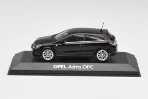 Opel Astra H OPC Svart Minichamps 1:43 90399890 Metall