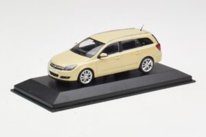 Opel Astra H Kombi Gul Minichamps 1:43 1799098 Metall — bild 2 av 4