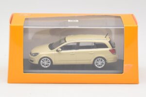 Opel Astra H Kombi Gul Minichamps 1:43 1799098 Metall — bild 4 av 4