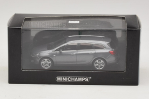 Opel Astra J Sports Tourer Minichamps 1:43 400049014 Metall — bild 4 av 4