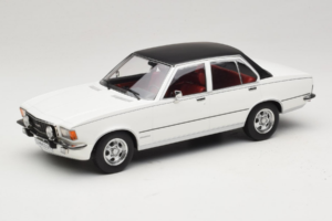 Opel Commodore B Vit MCG 1:18 MCG18564 Metall