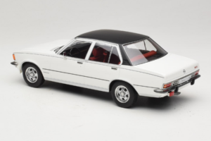 Opel Commodore B Vit MCG 1:18 MCG18564 Metall — bild 5 av 6