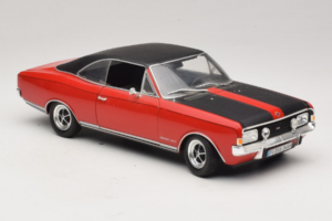 Opel Commodore GS/E Röd Revell 1:18 8826 Metall — bild 6 av 8