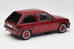 Opel Corsa A Custom Röd MCG 1:18 MCG18433 Metall — bild 2 av 6