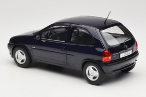Opel Corsa B Dark Blue Metallic MCG 1:18 MCG18905 Metall — bild 5 av 6