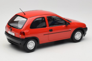 Opel Corsa B Röd MCG 1:18 MCG18513 Metall — bild 2 av 6