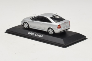 Opel Coupe Bertone Silver Minichamps 1:43 B24910027 Metall — bild 3 av 4