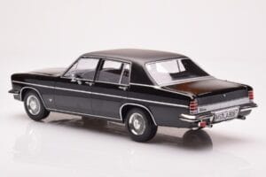 Opel Diplomat V8 Svart Norev 1:18 183687 Metall — bild 5 av 6