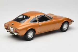 Opel GT Guld Minichamps 1:18 180049025 Metall — bild 3 av 8